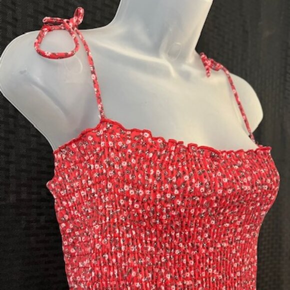 Cute Flower Dress ~ Straps that Tie - Picture 4 of 9